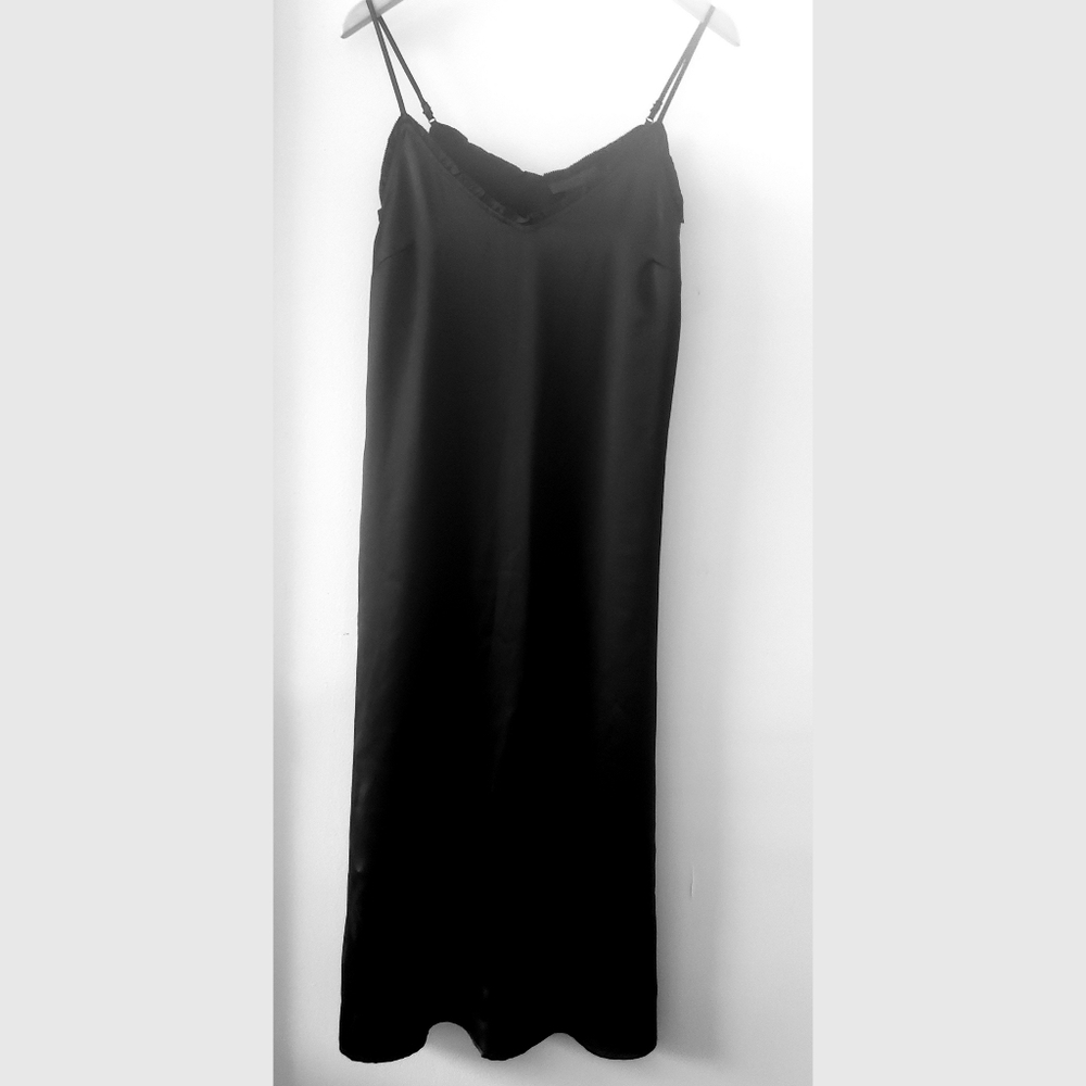 Maison Cinqcent night dress. Super soft on skin.